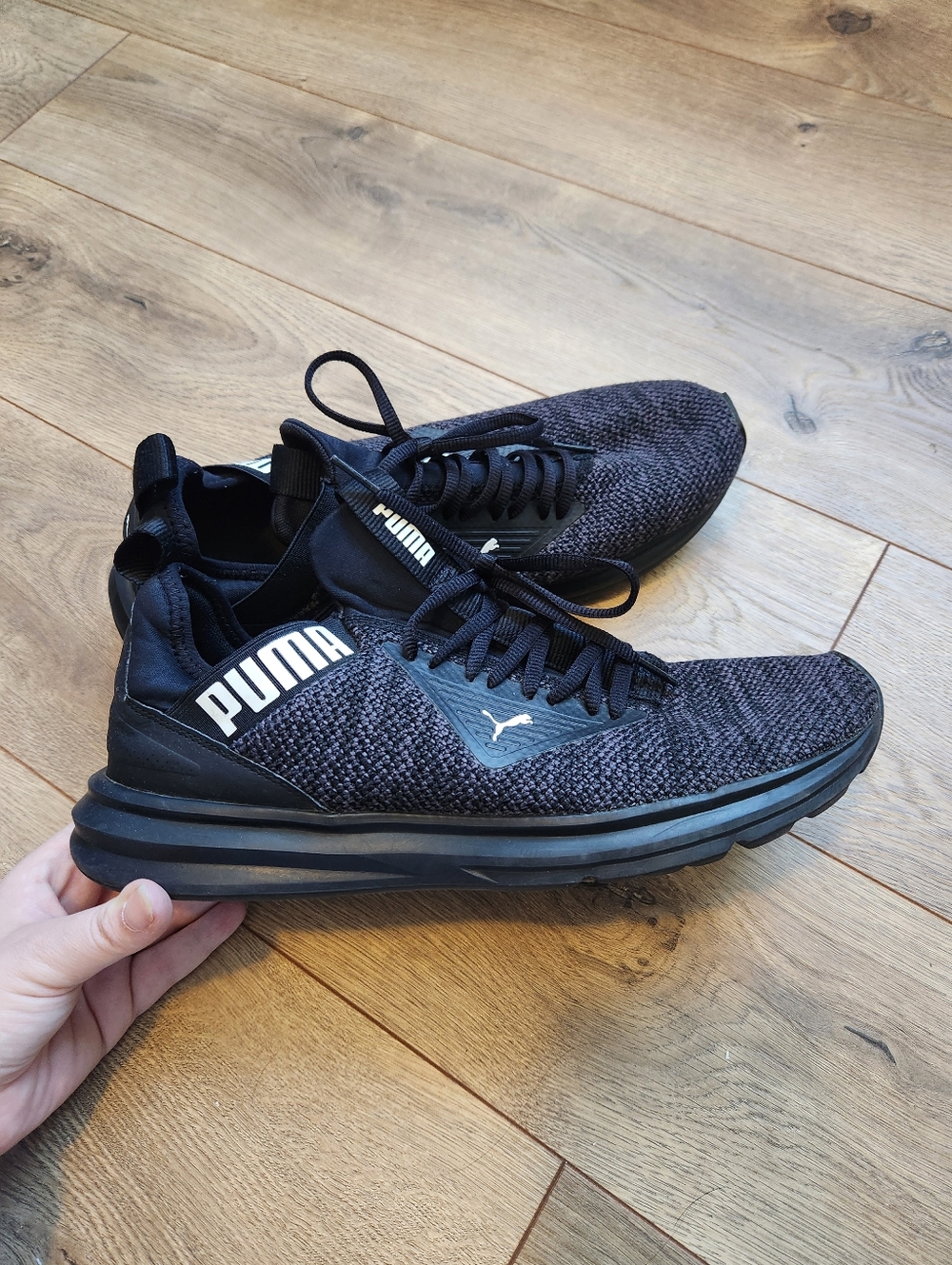 Size 11 Men's Puma Sneakers